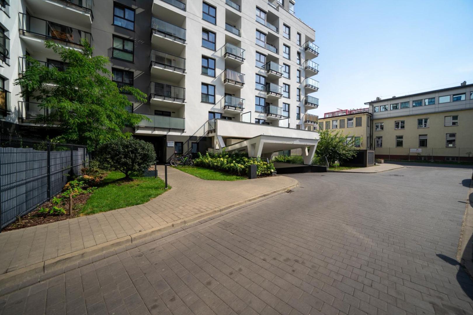 Skierniewicka Apt - Parking, Workspace, Balcony - By Rentujemy Varsóvia Exterior foto